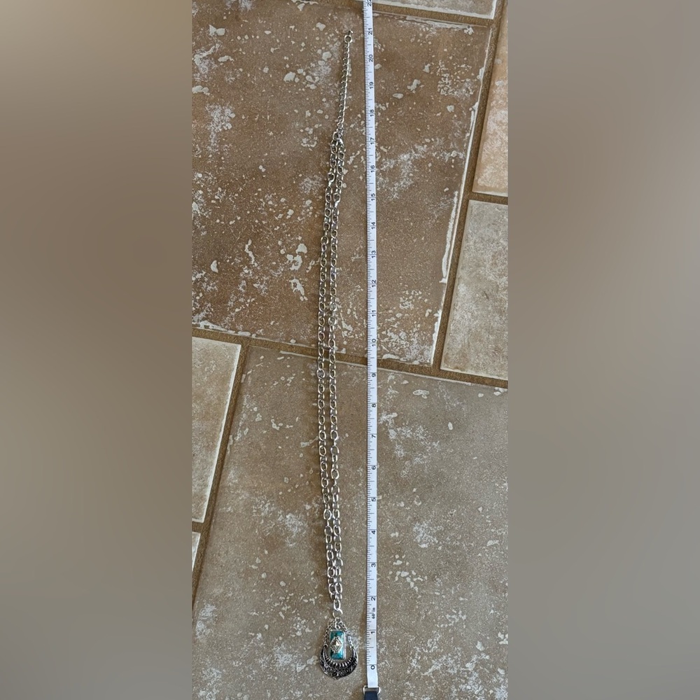 Boho Western Chic Silver and Turquoise Pendant Fashion Necklace With 30” Chain - Picture 4 of 5